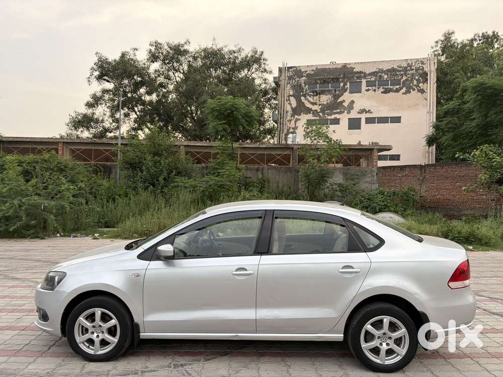 Volkswagen Vento Petrol Highline, 2014, Petrol