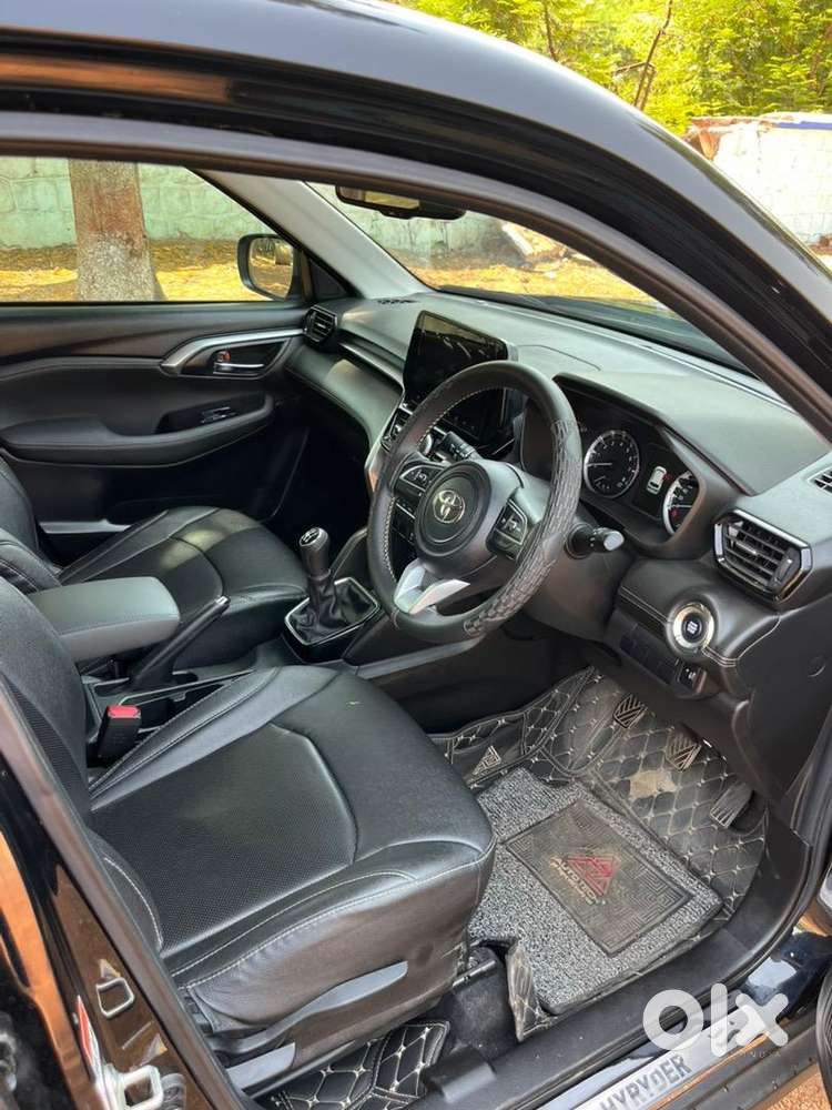 Toyota Urban Cruiser Hyryder 2024 Showroom Condition