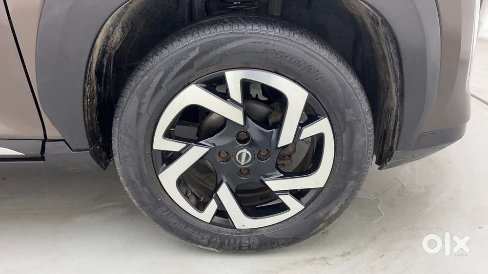 Nissan Magnite 1.0 Xv, 2021, Petrol