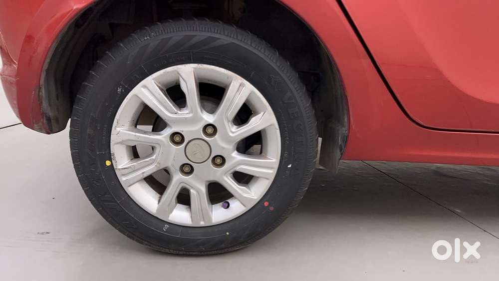 Tata Tiago Xza, 2018, Petrol