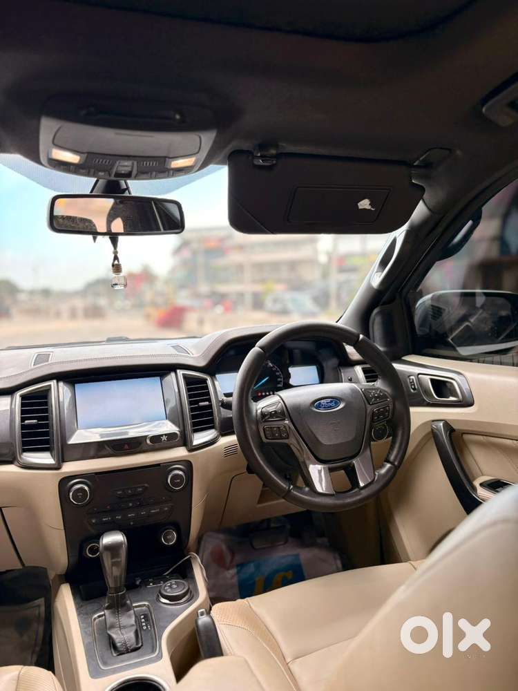 Ford Endeavour 3.2 Titanium At 4x4, 2016