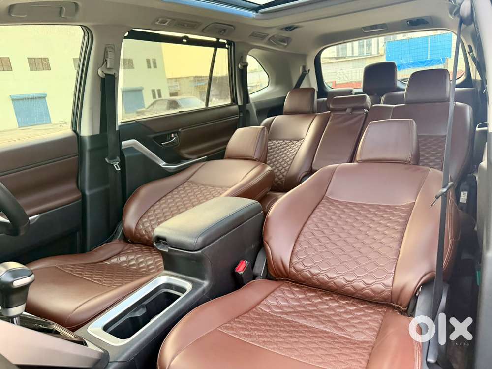 Toyota Innova Hycross 2.0 Vx Hybrid 8 Str, 2024, Petrol