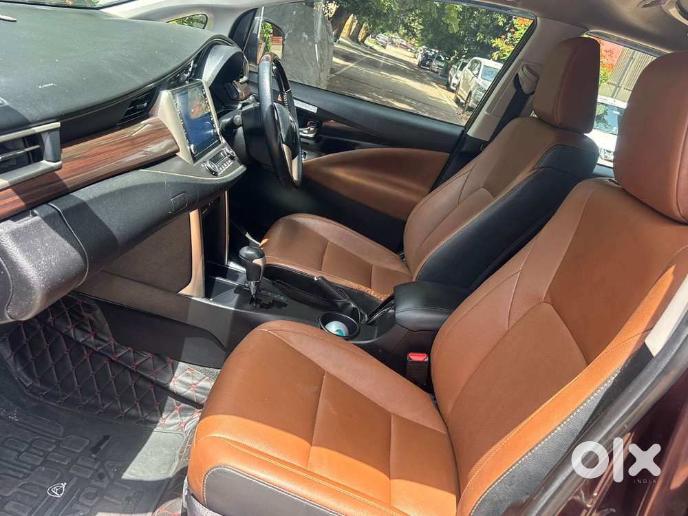 Toyota Innova Crysta 2.8z Automatic, 2022, Diesel