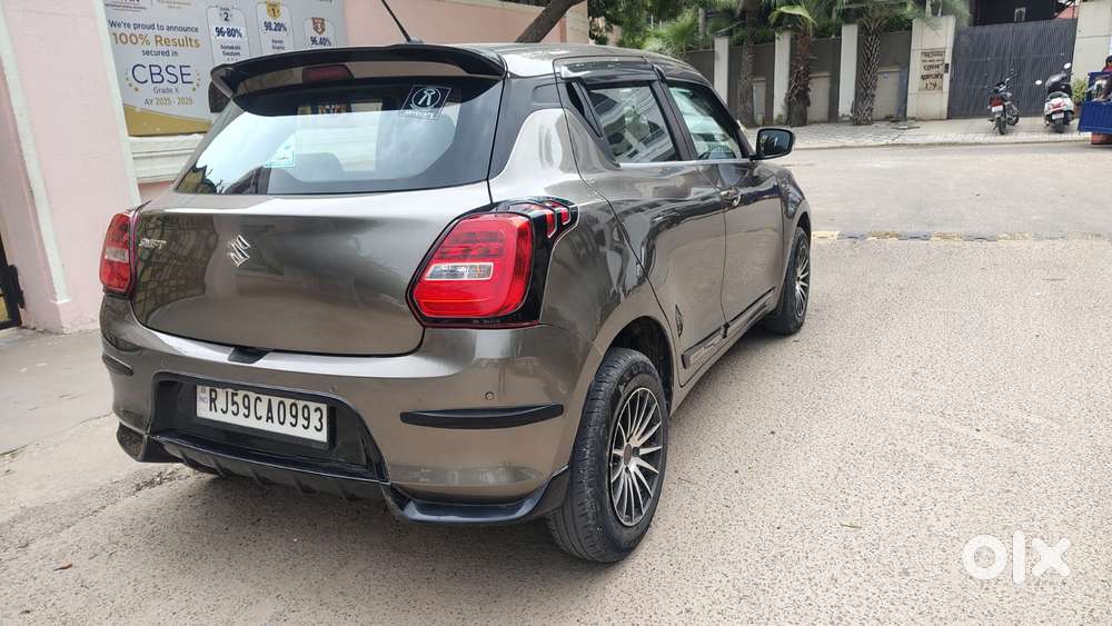 Maruti Suzuki Swift Vxi + Manual, 2023, Petrol