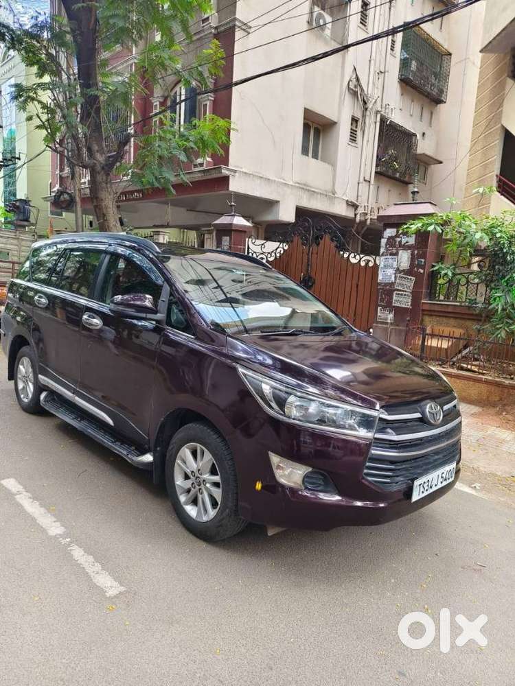 Toyota Innova Crysta G 8 Str, 2016, Diesel