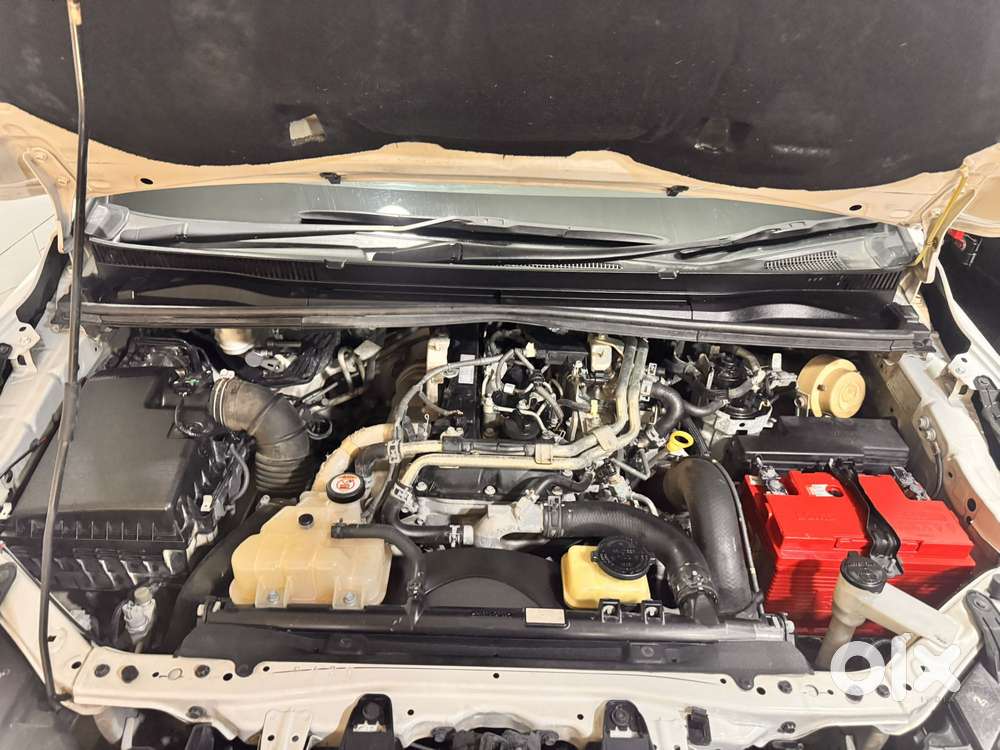 Toyota Innova Crysta 2.4 V 8 Str, 2017, Diesel