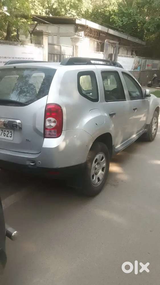 Renault Duster 2015 Petrol 75000 Km Driven