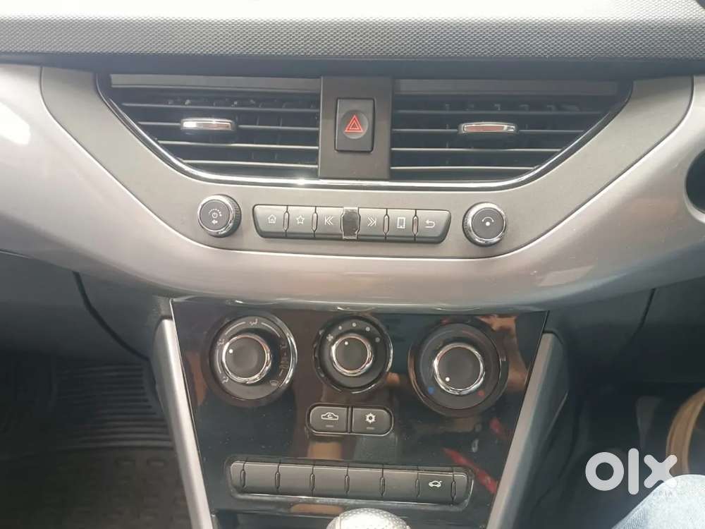 Tata Nexon 1.2 Revotron Xma, 2020, Petrol