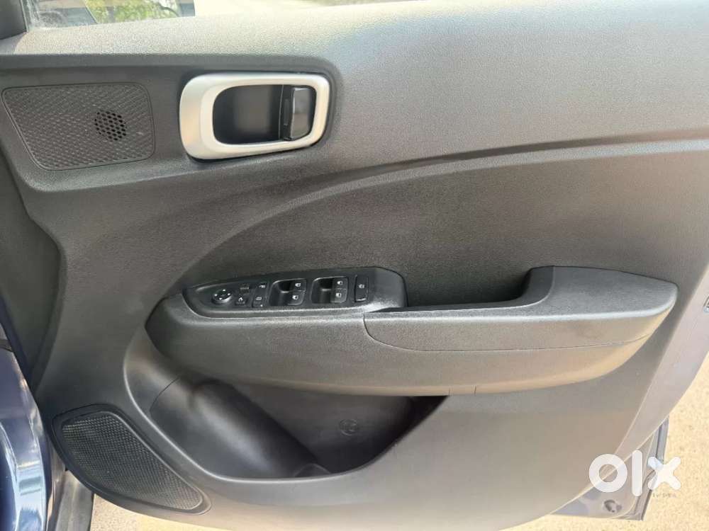 Hyundai Venue 1.0 Sx (o) Turbo Dct, 2022, Petrol