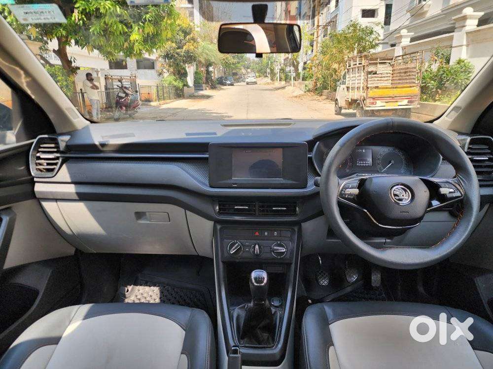 Skoda Kushaq 1.0 Tsi Active, 2022, Petrol