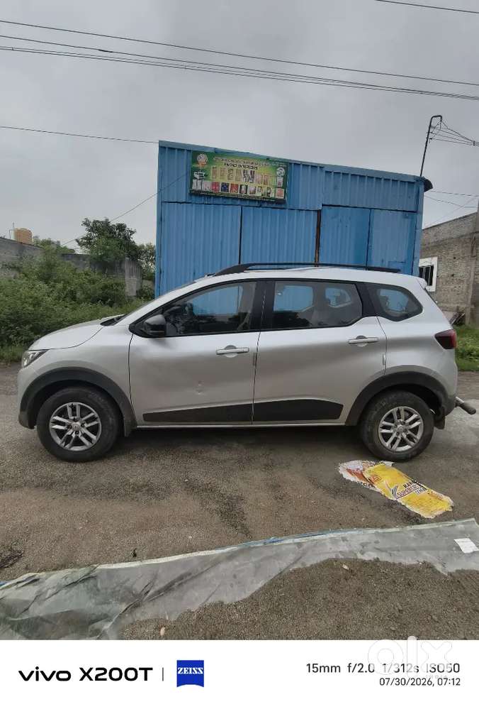 Renault Triber 1.0 Rxt 2023 Model
