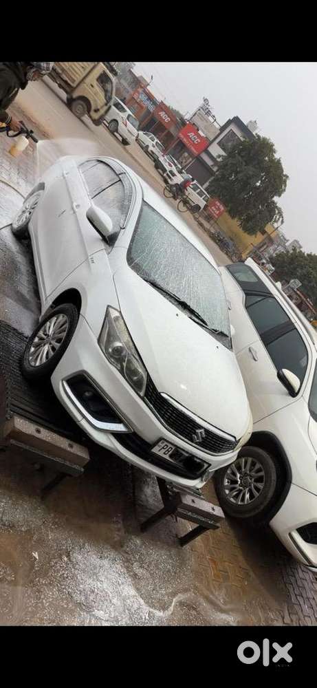 Ciaz Automatic Petrol Top Model White