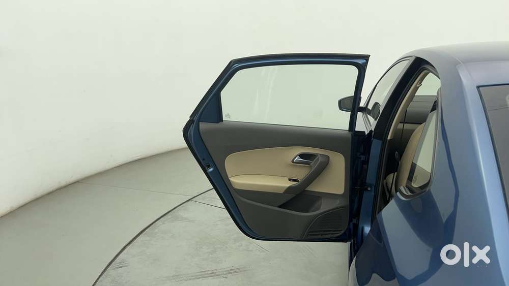 Volkswagen Vento 1.2l Tsi Highline Plus At Petrol, 2017, Petrol