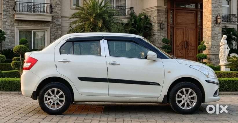 Maruti Suzuki Swift Dzire 1.2 Lxi Bsiv, 2015, Petrol