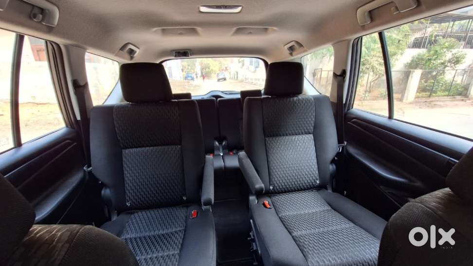 Toyota Innova Crysta [2020-ongoing] 2.4 Gx At 7 Str, 2020, Diesel