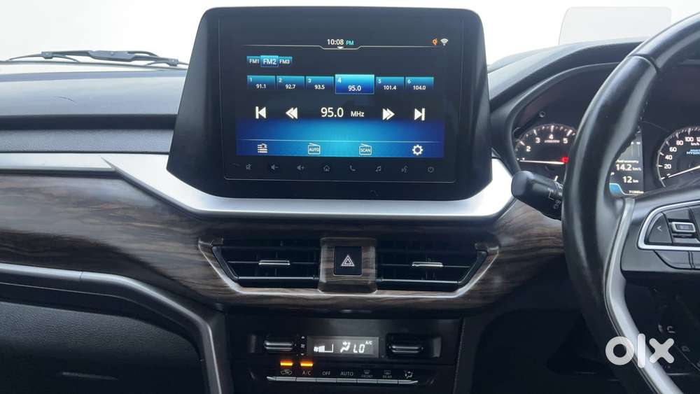 Maruti Suzuki Brezza 1.5 Zxi At Smart Hybrid Dual Tone, 2023, Petrol