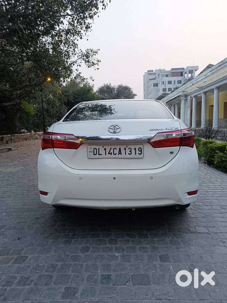 Toyota Corolla Altis J, 2015, Petrol
