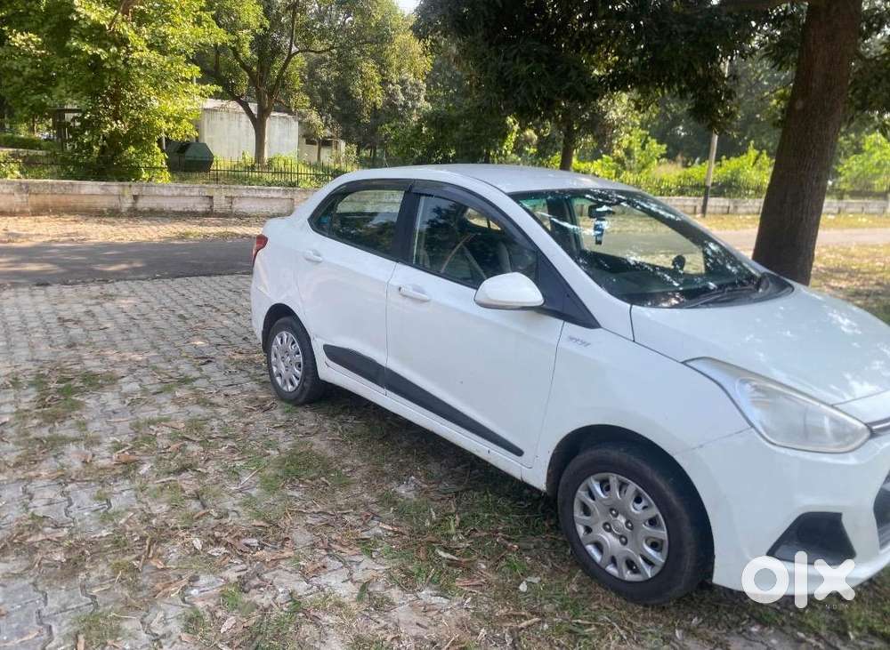 Hyundai Xcent 2016 Petrol 54 Km Driven