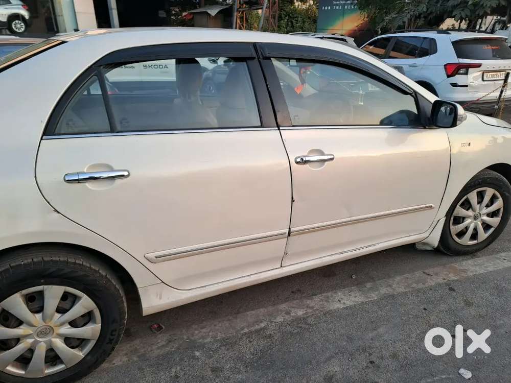 Toyota Corolla Altis 2010