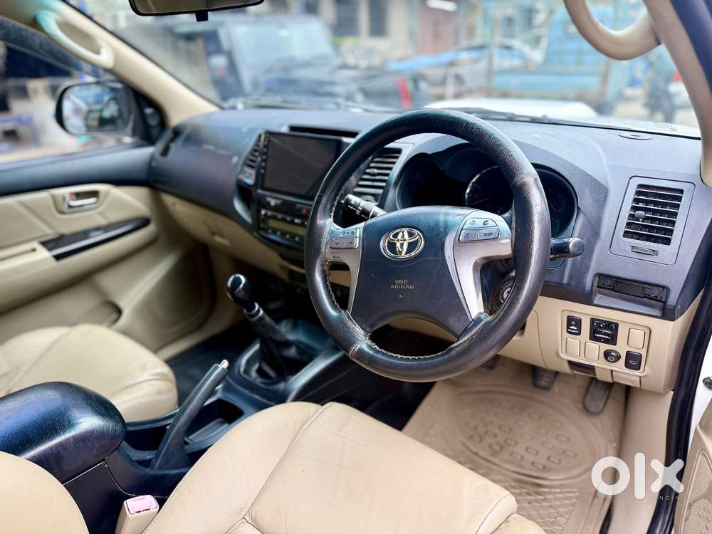 Toyota Fortuner 4x2 Manual, 2016, Diesel