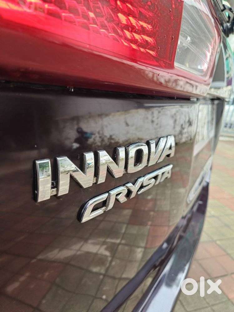 Toyota Innova Crysta 2.8 Gx At 8 Seater, 2017, Diesel