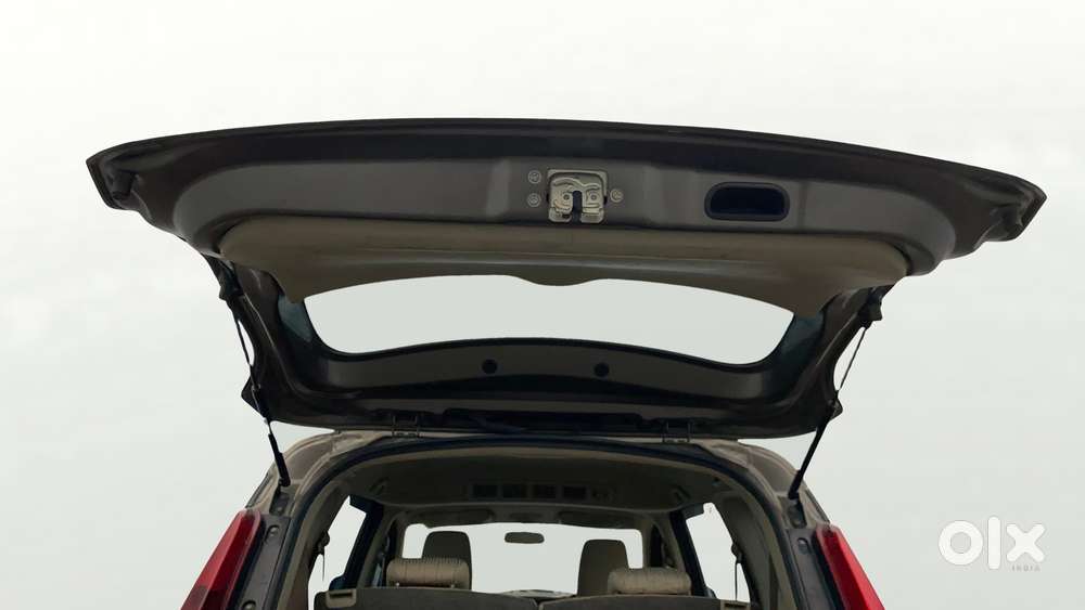 Maruti Suzuki Ertiga Zxi Plus Shvs, 2022, Petrol