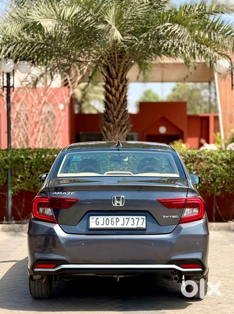 Honda Amaze 2nd Gen Vx, 2022, Petrol