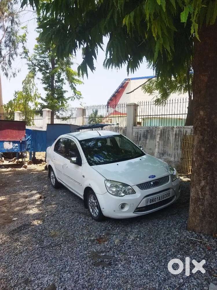 Ford Fiesta 2010 Petrol 50000 Km Driven