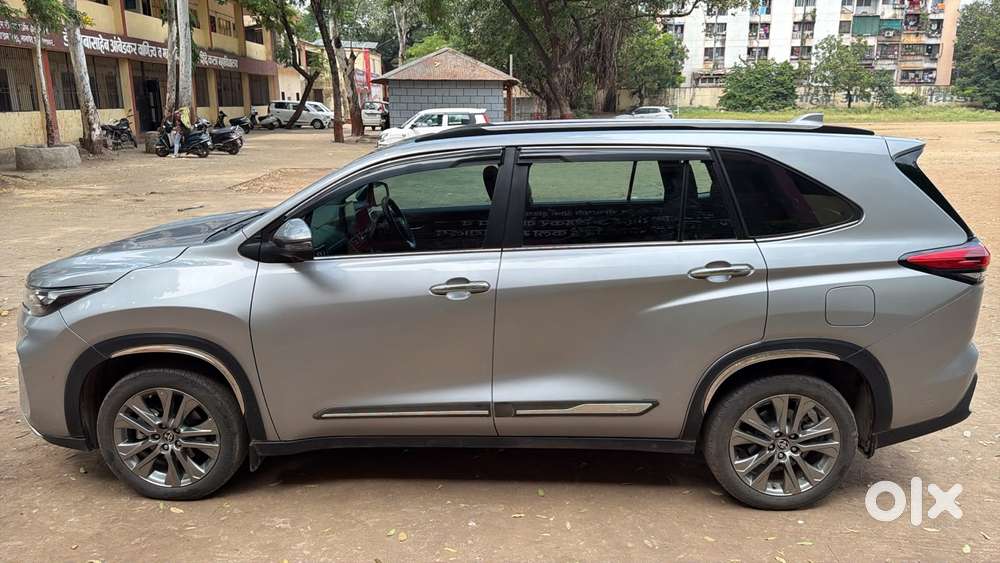 Maruti Suzuki Invicto Alpha Plus 7str, 2025