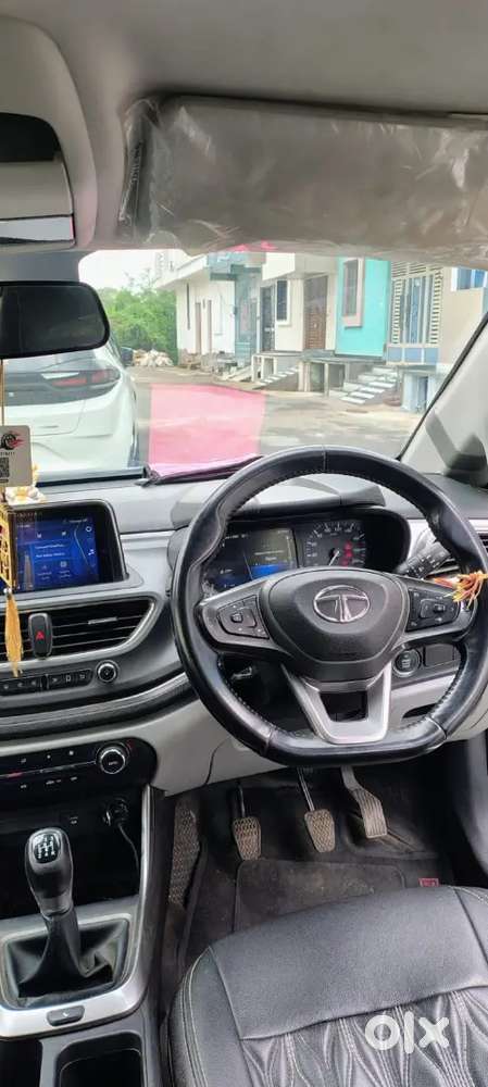 Tata Altroz Petrol Manual 2021 50000 Km Driven