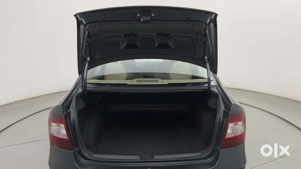 Skoda Rapid 1.6 Mpi At Style, 2017, Petrol