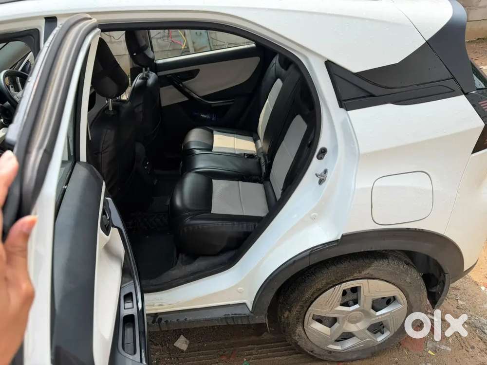 Tata Nexon Pure Plus Cng 2025