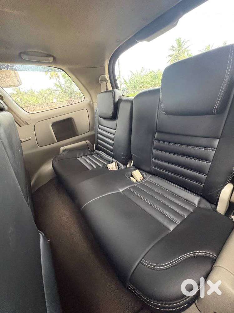 Toyota Innova 2.5 G (diesel) 8 Seater, 2014, Diesel