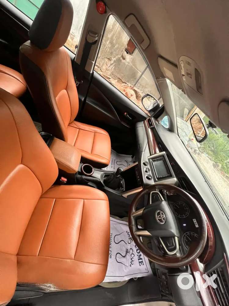 Toyota Innova Crysta 2.4 2017