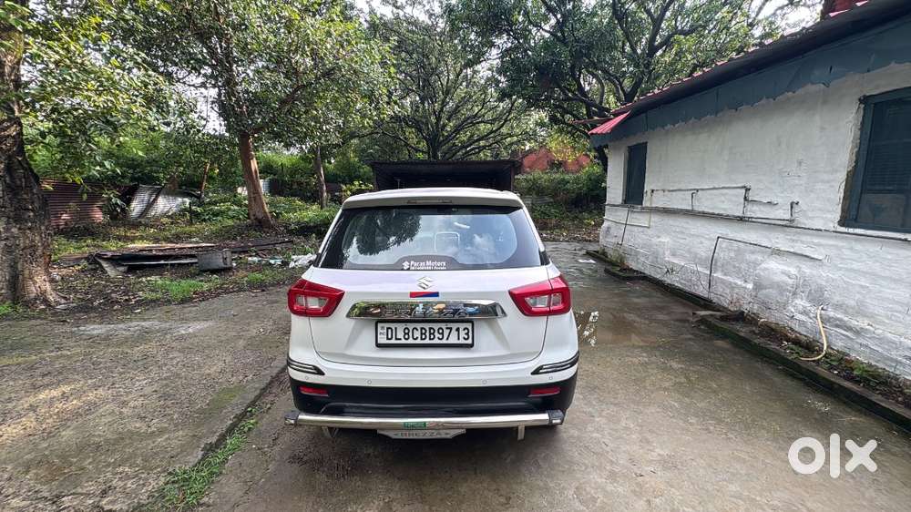 Next To Showroom Condition Brezza Cng