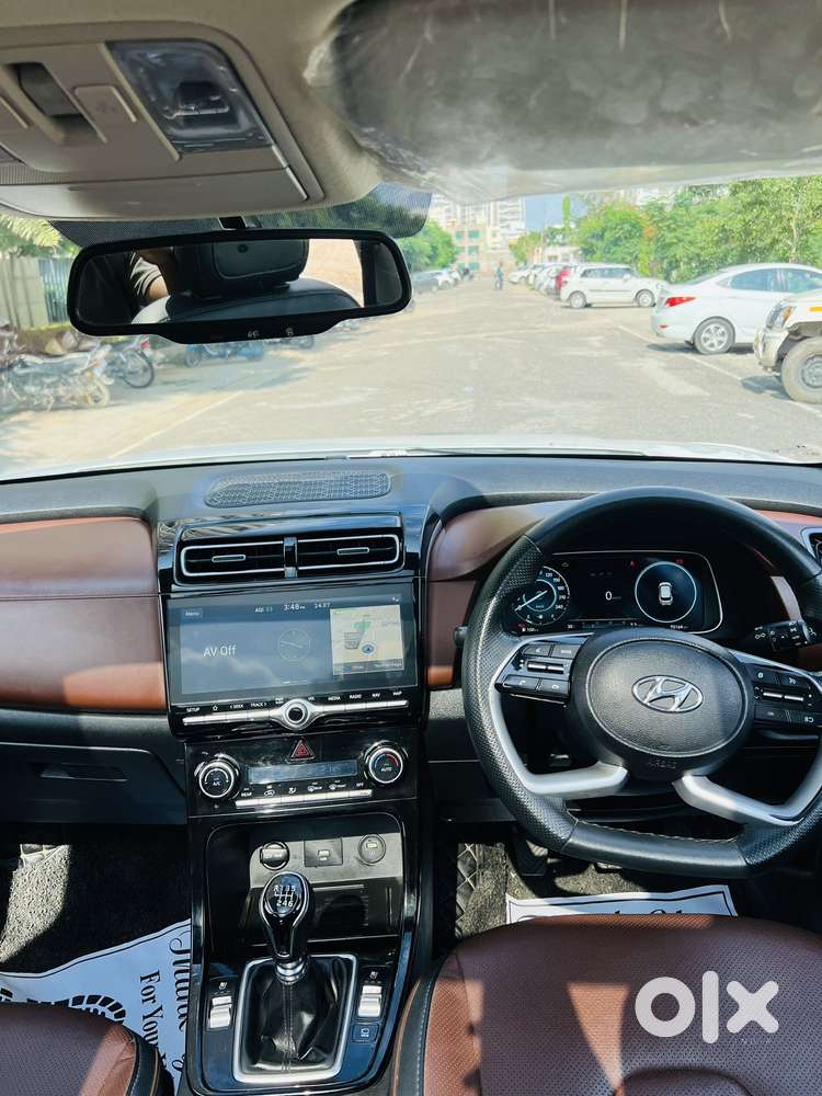 Hyundai Alcazar Signature, 2022, Petrol