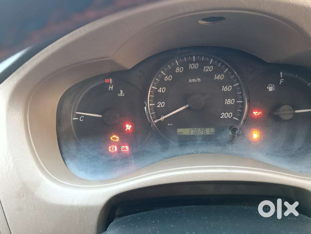 Toyota Innova 2.5 G (diesel) 8 Seater, 2015, Diesel