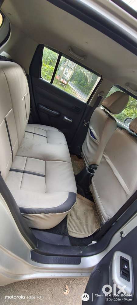 Maruti Suzuki Swift 1.2 Lxi (o), 2011, Petrol