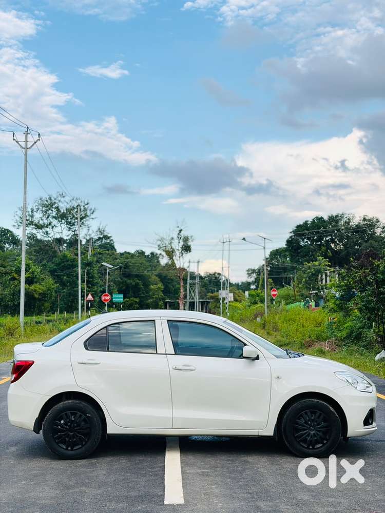 Maruti Suzuki Swift Dzire Lxi Option, 2020, Petrol