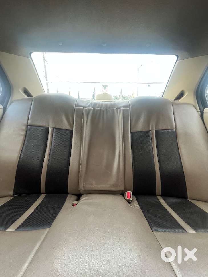 Maruti Suzuki Swift Dzire 1.2 Lxi Bsiv, 2012, Petrol