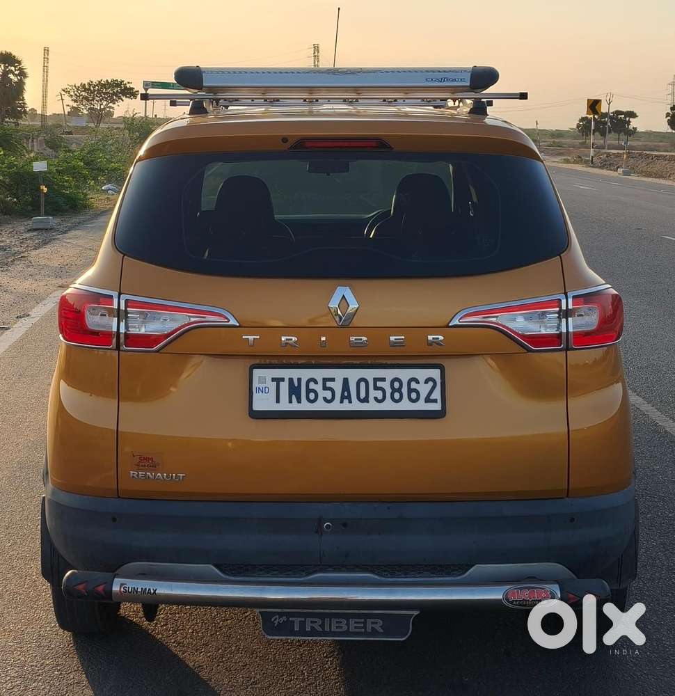 Renault Triber Rxt, 2022, Petrol