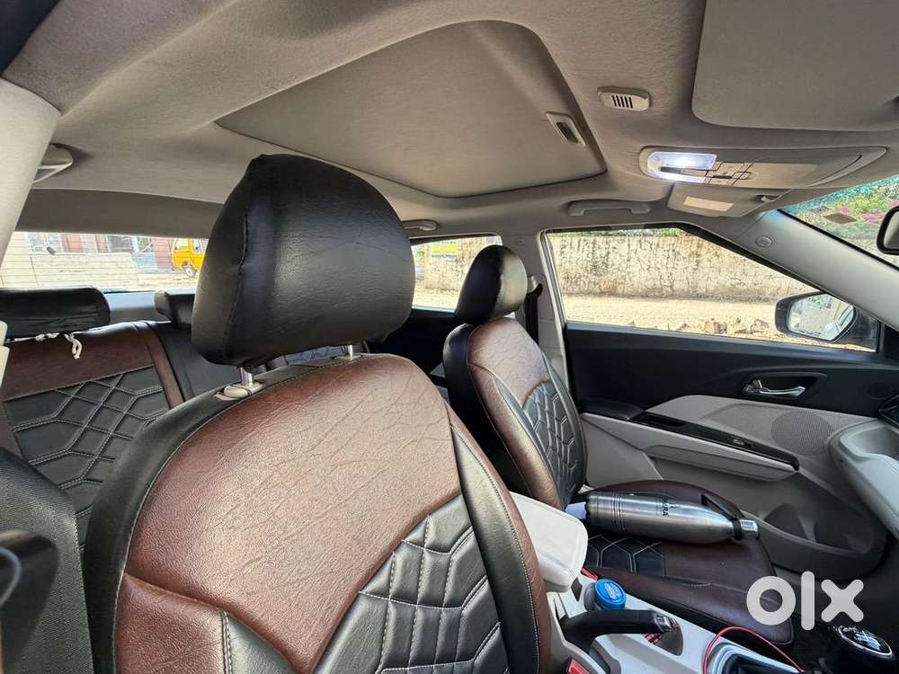 Mahindra Xuv300 2021 Diesel Well Maintained