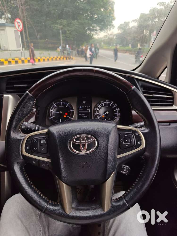Toyota Innova Crysta 2.4 V 7 Str, 2018, Diesel