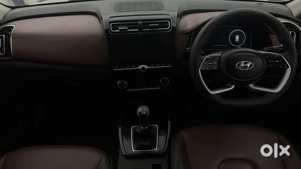 Hyundai Alcazar Platinum 7 Str 1.5 Turbo Petrol Adventure, 2023, Pet..