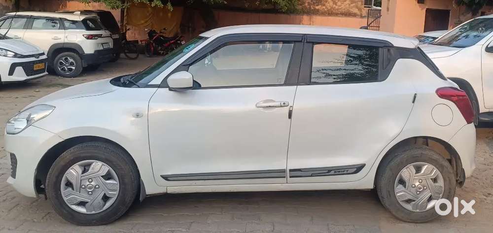 Maruti Suzuki Swift 2022 Petrol New Ac One Month Before