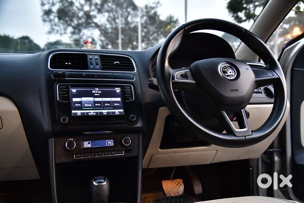 Skoda Rapid 1.6 Elegance Plus Mpi At, 2017, Petrol