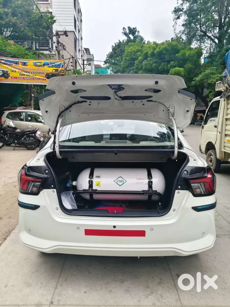 Maruti Suzuki Dzire 1.2 Vxi Cng, 2025, Cng & Hybrids