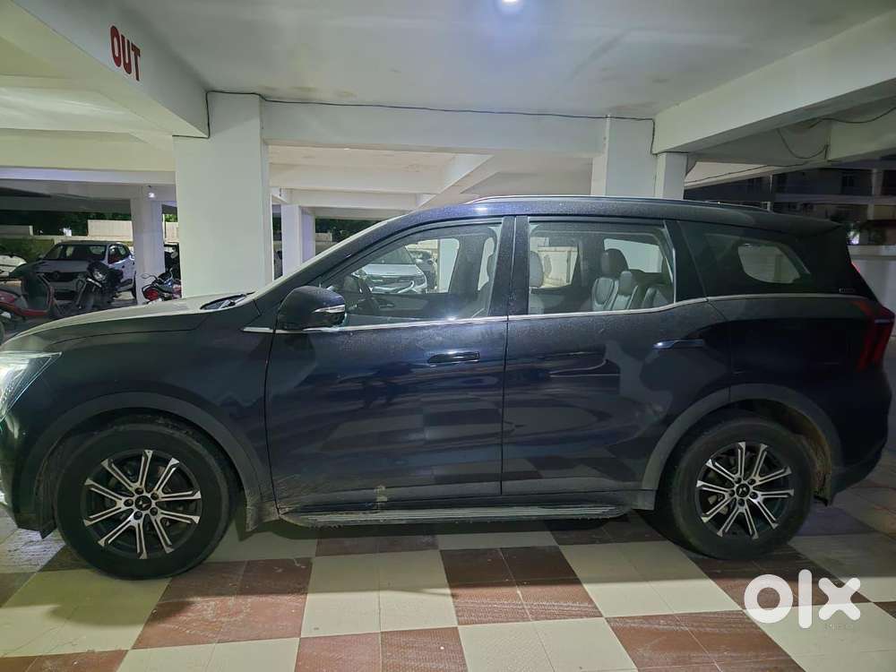Mahindra Xuv700 2.0 Ax 7 Petrol At Luxury Pack Str, 2025, Petrol