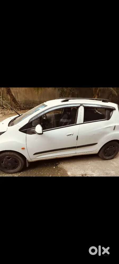 Chevrolet Beat Petrol 2012