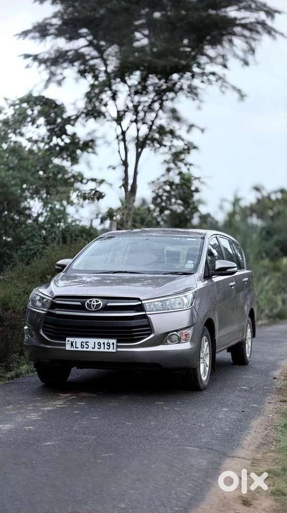 Toyota Innova Crysta 2.8g Automatic